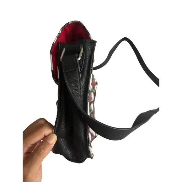 Disney parks Minnie Mouse crossbody faux leather bag - Picture 3 of 13